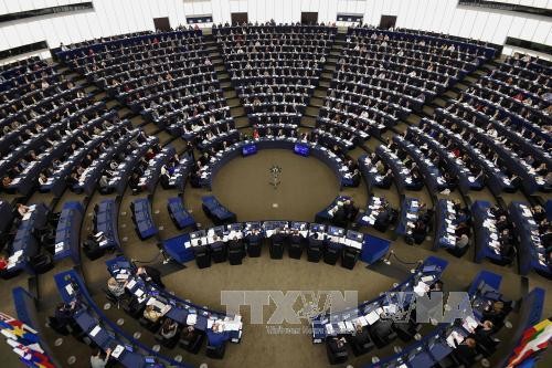 Espectro del populismo se cierne sobre Europa - ảnh 1