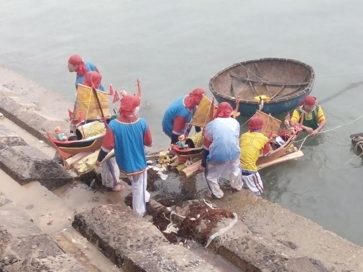 Distrito insular vietnamita recuerda méritos de patrulleros antiguos de Hoang Sa - ảnh 2