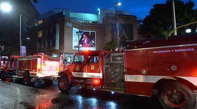 Denuncian ataque con explosivo en un centro comercial en la capital colombiana - ảnh 1