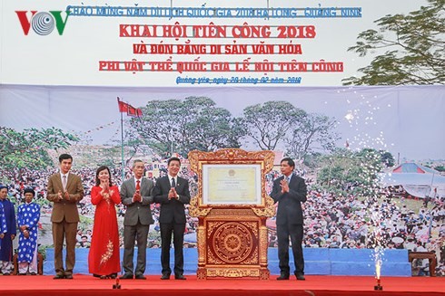 Reconocen antigua fiesta de Quang Ninh como patrimonio cultural nacional - ảnh 1