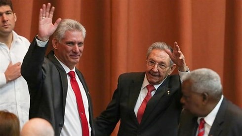 Líderes de Vietnam felicitan al nuevo presidente y al reelegido titular parlamentario de Cuba - ảnh 1