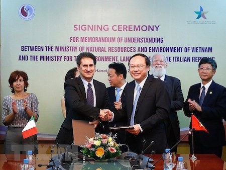 Vietnam e Italia cooperan en protección ambiental - ảnh 1