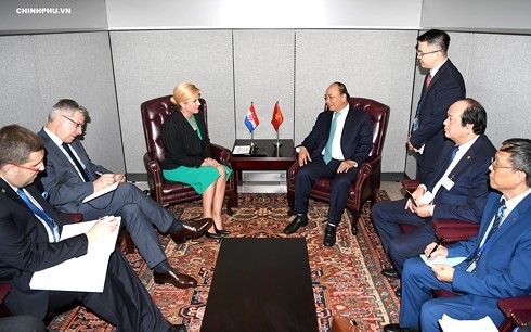 Primer ministro Nguyen Xuan Phuc sostiene encuentros bilaterales en Nueva York - ảnh 2