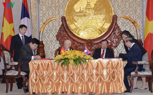 Titular de Información de Laos se reúne con el director general de VOV - ảnh 1