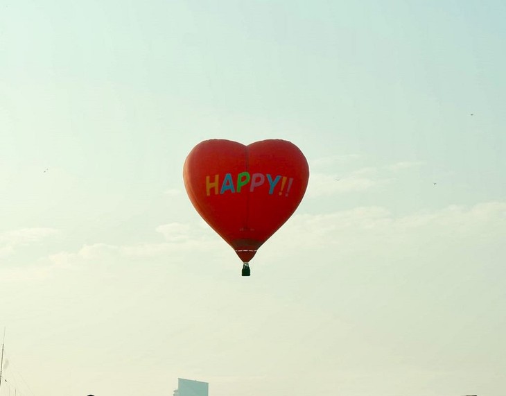 Arranca Festival Internacional de Globos Aerostáticos de Hue 2019 - ảnh 2