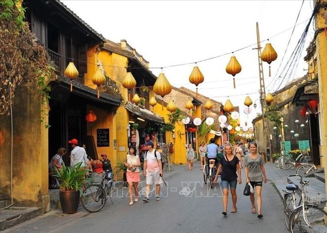 Encomian la movilización de las masas en la preservación de patrimonios en Hoi An - ảnh 1