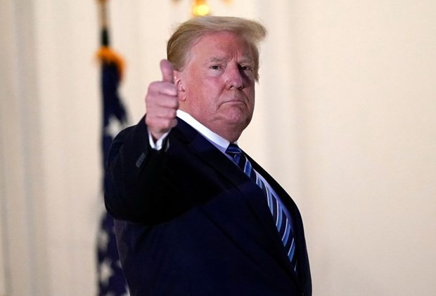 Trump afirma que se encuentra bien para continuar la campaña electoral - ảnh 1