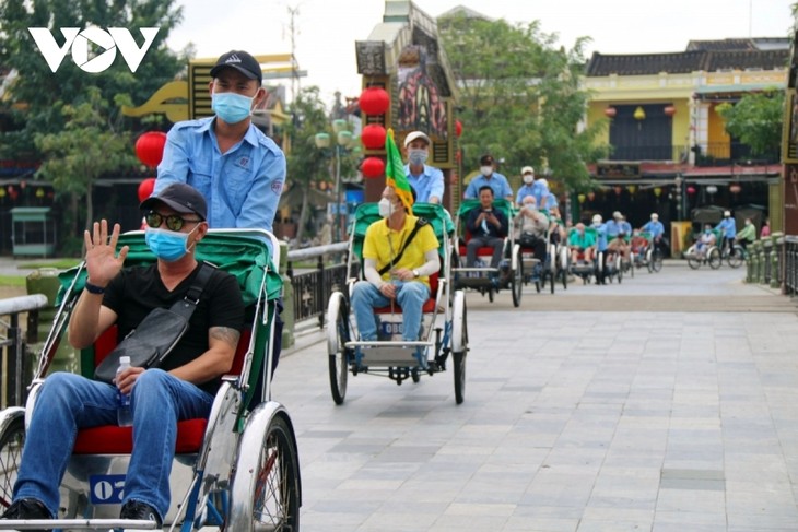 Proponen exenciones de visado para ciudadanos de 24 países y territorios luego de la reapertura turística de Vietnam - ảnh 1