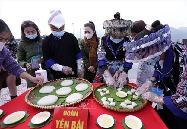 Celebrarán en abril el Festival Cultural de las Etnias de Vietnam 2022 - ảnh 1