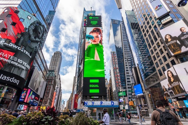 Las artistas vietnamitas homenajeadas en Times Square - ảnh 3