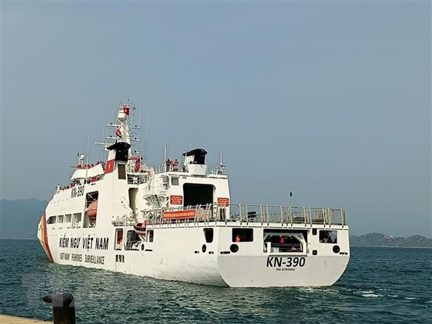 Jóvenes sobresalientes comienzan recorrido por islas patrias - ảnh 1