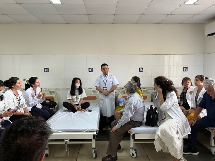 Llevar la esencia vietnamita por el mundo con la medicina tradicional - ảnh 3