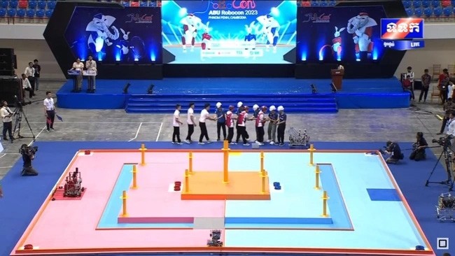 Equipo de Vietnam logra un tercer puesto en ABU Robocon 2023  - ảnh 1