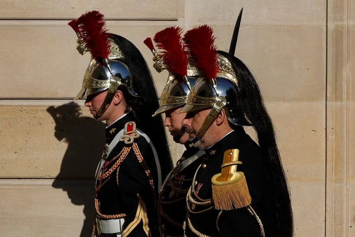 Relevo de Guardia Republicana de Francia volverá a ser público - ảnh 1