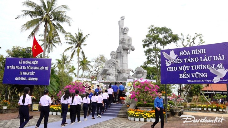 Homenajean a las víctimas de la masacre de Son My hace 56 años - ảnh 1