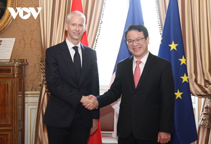 Celebran VIII Reunión del Diálogo de Alto Nivel sobre Economía Vietnam-Francia - ảnh 1