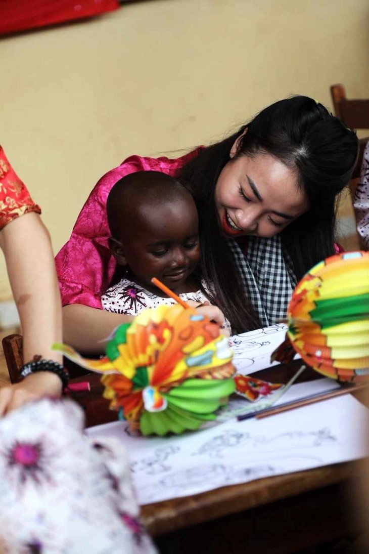 Mujeres “cascos azules” de Vietnam en misiones de paz en África - ảnh 2