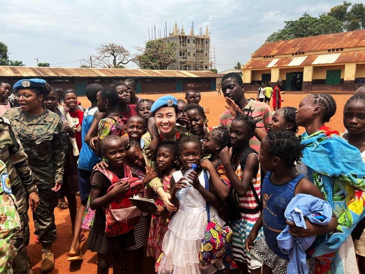 Mujeres “cascos azules” de Vietnam en misiones de paz en África - ảnh 4