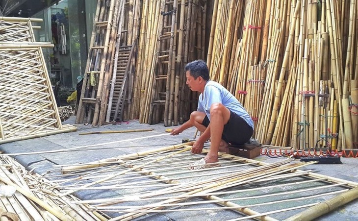 Calle de bambú en pleno corazón de la capital vietnamita - ảnh 3