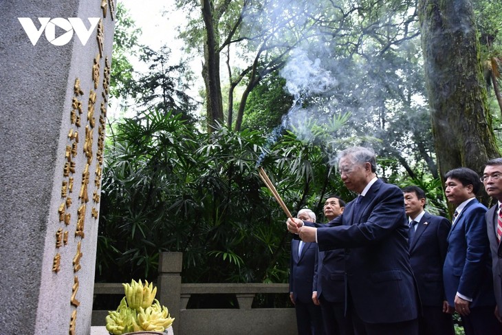 Líder vietnamita inicia su visita de Estado a China - ảnh 2