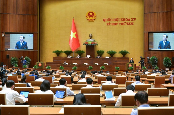 Parlamento vietnamita entra en la última semana de trabajo de su octavo período de sesiones - ảnh 1