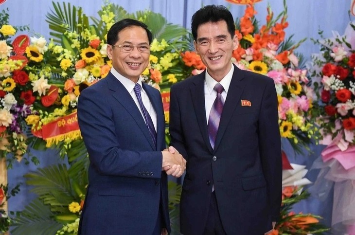 Vietnam y Corea del Norte celebran 75 años de relaciones diplomáticas - ảnh 1