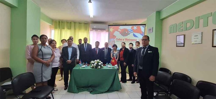 Vietnam y Cuba fortalecen cooperación en Angola en materia de salud - ảnh 1