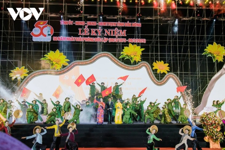 Dak Nong celebra 50 años de la Victoria de Duc Lap - ảnh 1