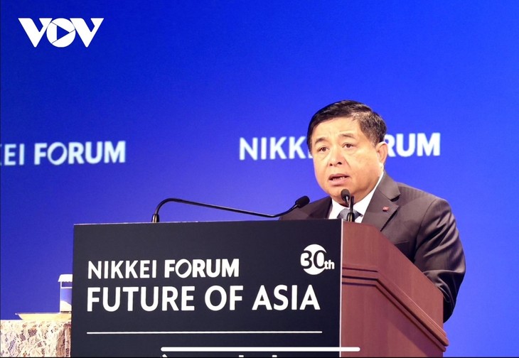 Vietnam propone coordinar implementación de los “Cinco iniciativas pioneras” para el desarrollo de Asia - ảnh 1