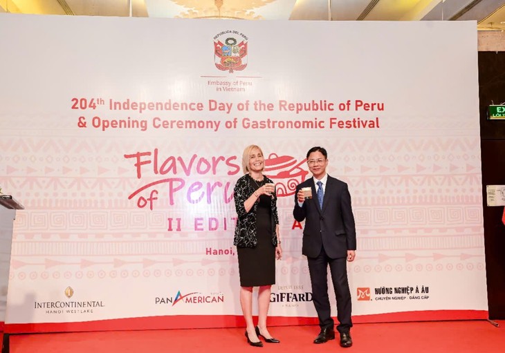 Inauguran II Festival de Gastronomía “Sabores del Perú” en Asia con motivo del Día Nacional - ảnh 2