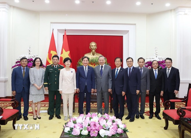 Líder partidista de Vietnam pide promover la cooperación con República de Corea para su mayor pragmatismo y eficiencia - ảnh 2