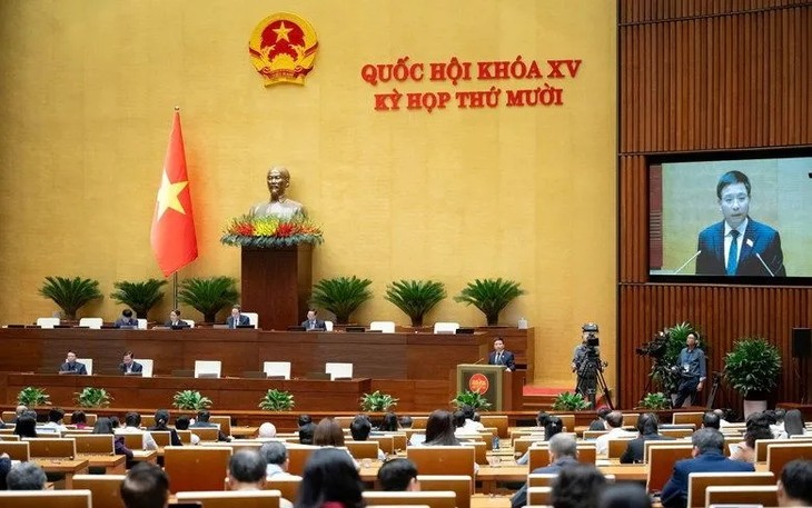 Destinarán unos 2,2 mil millones de dólares a la reforma salarial y ajuste de pensiones en Vietnam en 2026 - ảnh 1