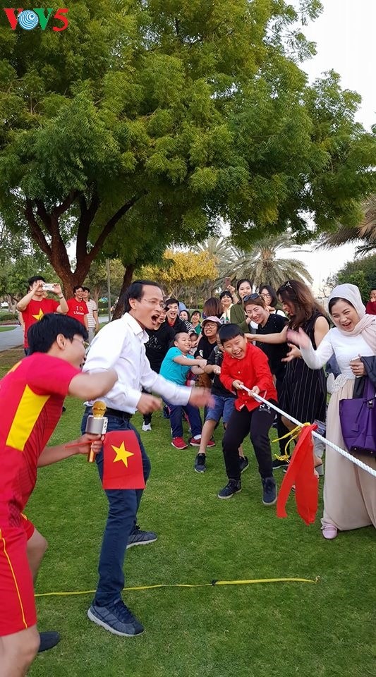 Tết cộng đồng 2018 tại UAE - ảnh 13