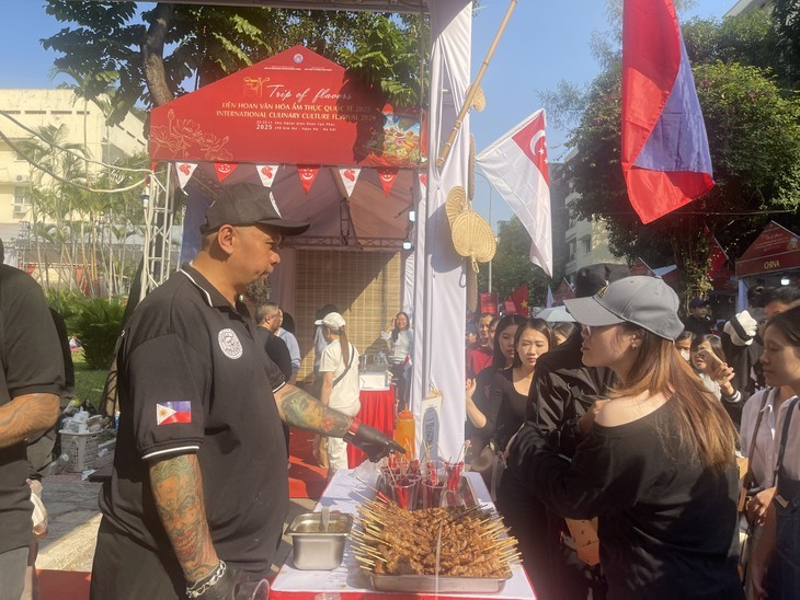 ពណ៌របស់​អាស៊ាននៅមហោស្រពភោជនាហារអន្តរជាតិឆ្នាំ២០២៥ - ảnh 2