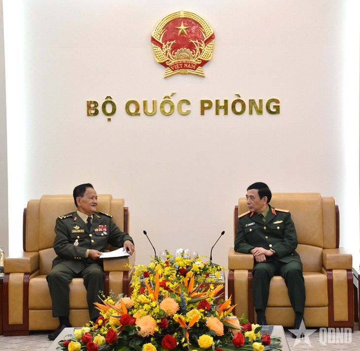 កងទ័ពនៃប្រទេសទាំងពីរ​វៀតណាម និងកម្ពុជាបន្តពង្រីកកិច្ចសហប្រតិបត្តិការ​ - ảnh 1