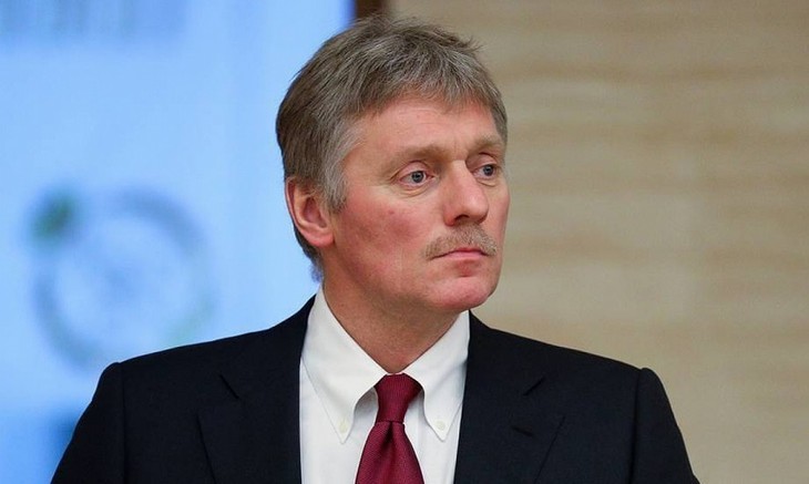 Kremlin: “Envoyer des casques bleus en Ukraine est une idée téméraire et dangereuse“ - ảnh 1