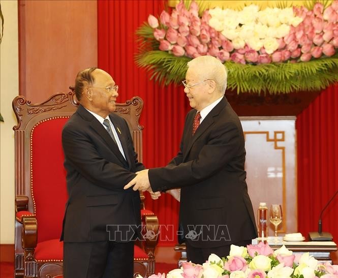 Nguyên Phu Trong rencontre Heng Samrin - ảnh 1