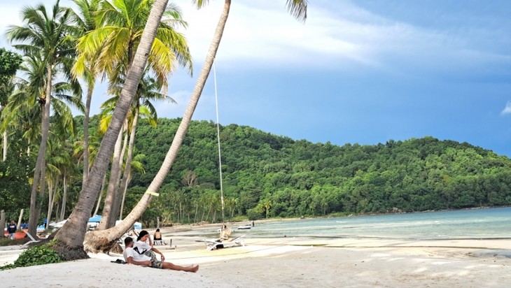 Phu Quôc, une destination idéale pour les vacances du Têt    - ảnh 2