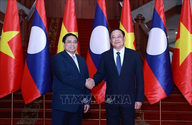 Pham Minh Chinh rencontre son homologue laotien Sonexay Siphandone - ảnh 1