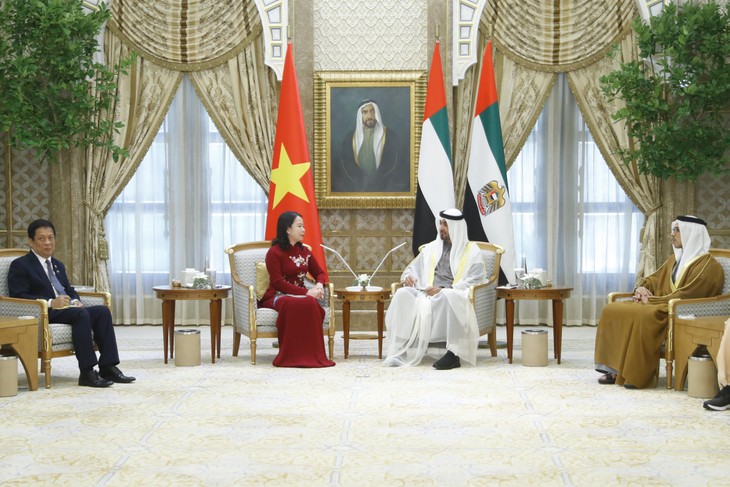 Vo Thi Anh Xuân rencontre Mohammed ben Zayed Al Nahyane - ảnh 1