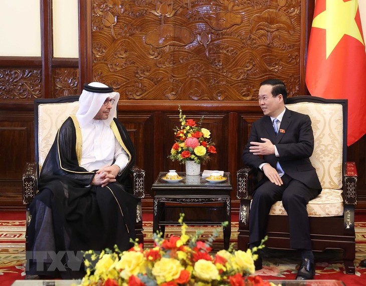 Vo Van Thuong reçoit les ambassadeurs qatari, brésilien, slovène, portugais, estonien et guinéen - ảnh 1