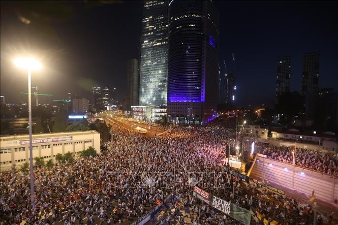 Manifestations contre la réforme du système judiciaire en Israël  - ảnh 1