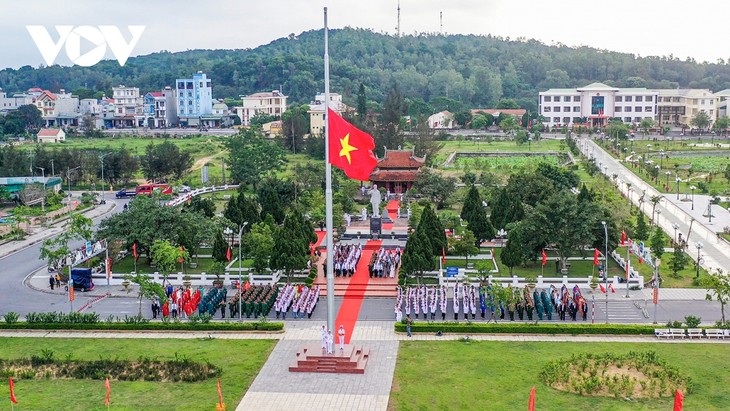 L’Histoire du drapeau national à Cô Tô - ảnh 1