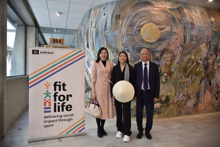 Journée internationale de la femme: Huynh Nhu représente le Vietnam lors d'un colloque de l'UNESCO - ảnh 1