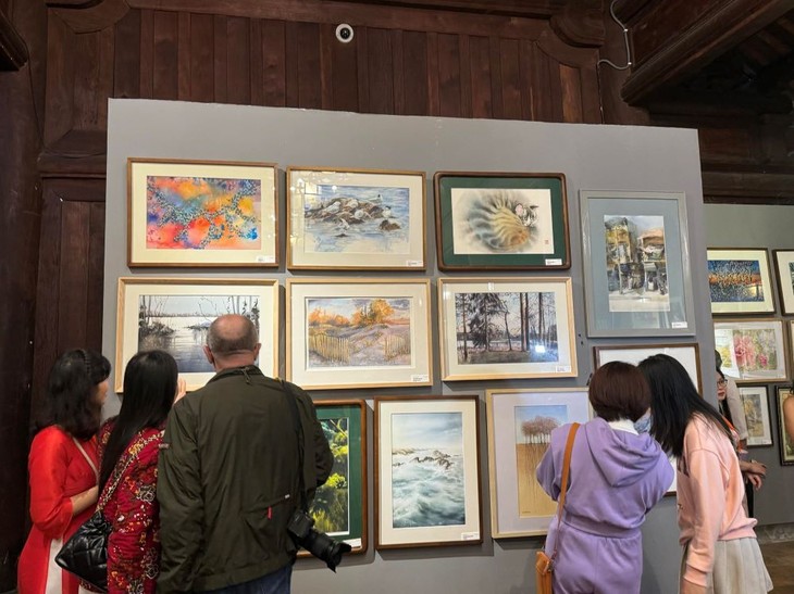 “Couleurs culturelles” - la plus grande expositions d’aquarelles - ảnh 1