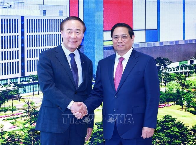 Pham Minh Chinh visite le complexe de semi-conducteurs de Samsung - ảnh 1