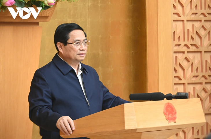 Le Premier ministre Pham Minh Chinh préside une réunion gouvernementale sur le travail législatif - ảnh 1