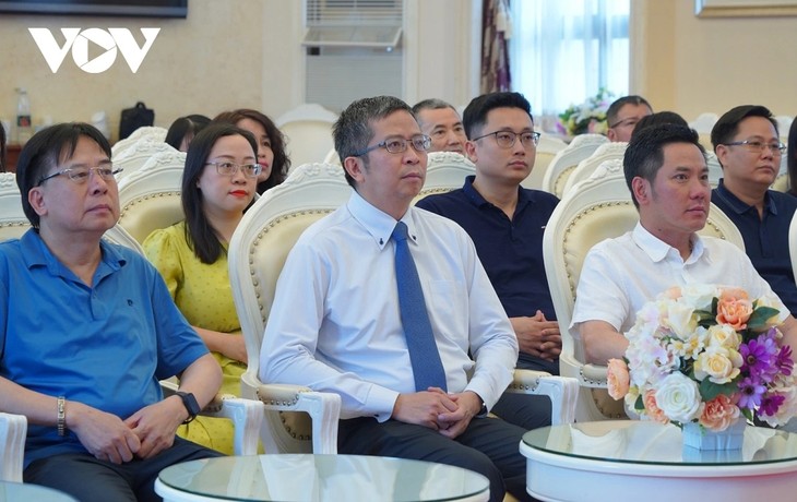 L’Ambassade du Vietnam en Chine salue le tournant décisif dans la gouvernance nationale - ảnh 1