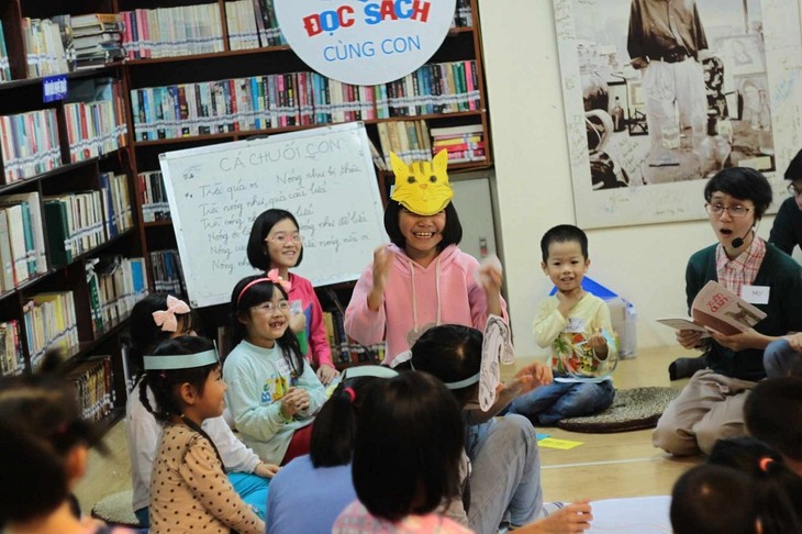Le club “Lire avec mon enfant“: 15 ans de passion littéraire pour la jeunesse - ảnh 3