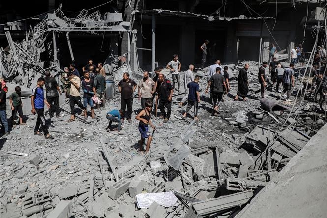 Gaza : 58 morts dans de nouveaux bombardements israéliens - ảnh 1